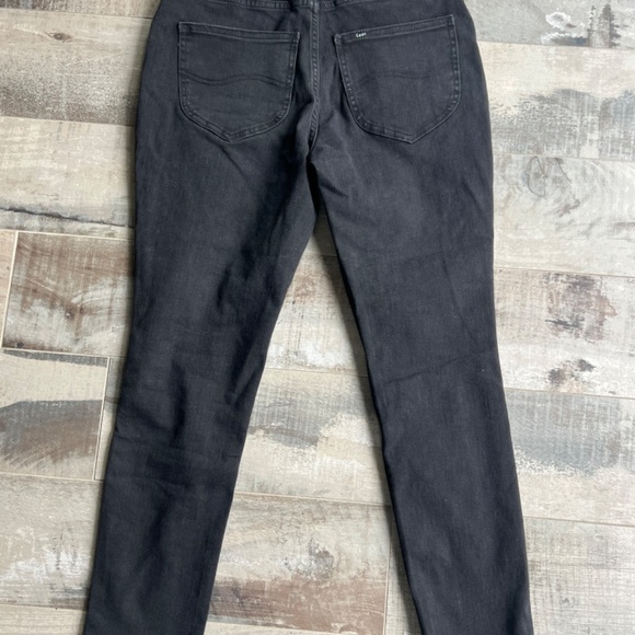 NWT: LEE Skinny High Rise - Size 10P - Picture 3 of 12